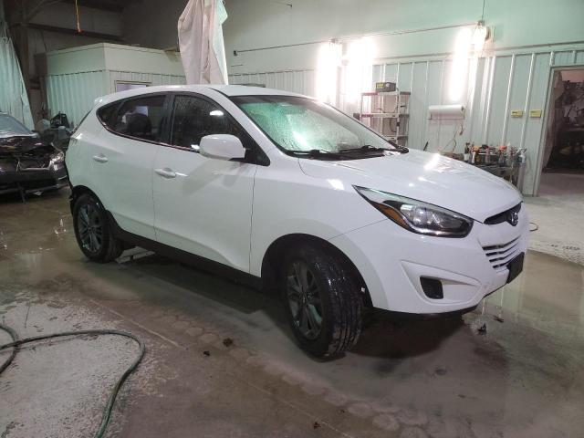 KM8JTCAF9FU108419 - 2015 HYUNDAI TUCSON GLS WHITE photo 4