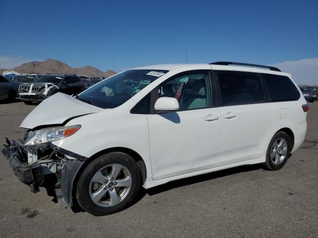 2018 TOYOTA SIENNA LE, 