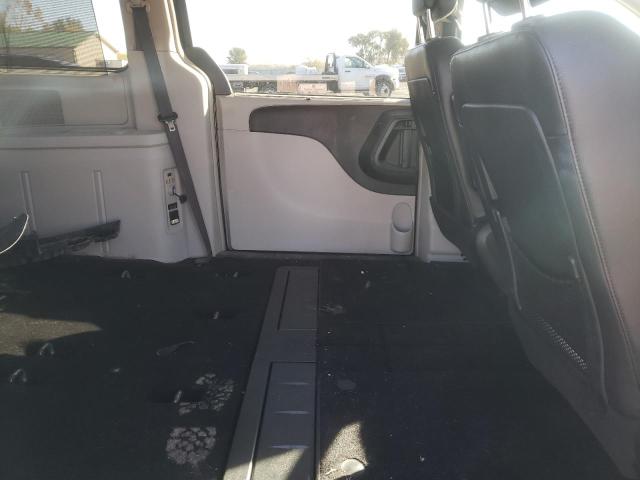 2C4RC1BG4GR261016 - 2016 CHRYSLER TOWN & COU TOURING შავი ფოტო 11