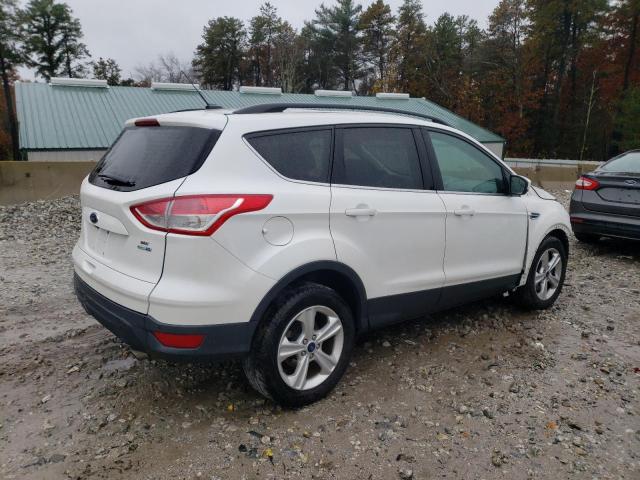 1FMCU9GX4GUC17574 - 2016 FORD ESCAPE SE WHITE photo 3