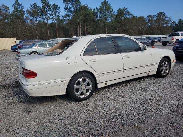 WDBJF65J12B434067 - 2002 MERCEDES-BENZ E 320 WHITE photo 3