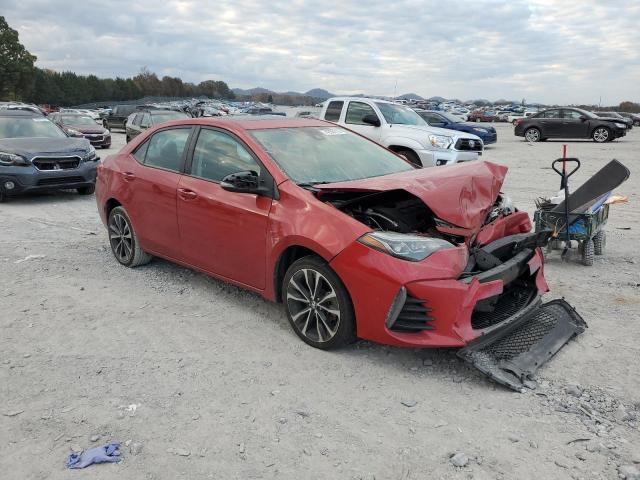 5YFBURHE3JP822056 - 2018 TOYOTA COROLLA L RED photo 4