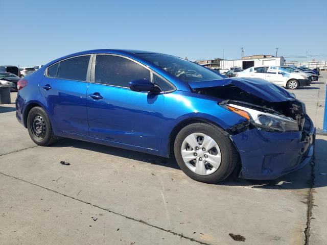 3KPFK4A78JE278239 - 2018 KIA FORTE LX BLUE photo 4