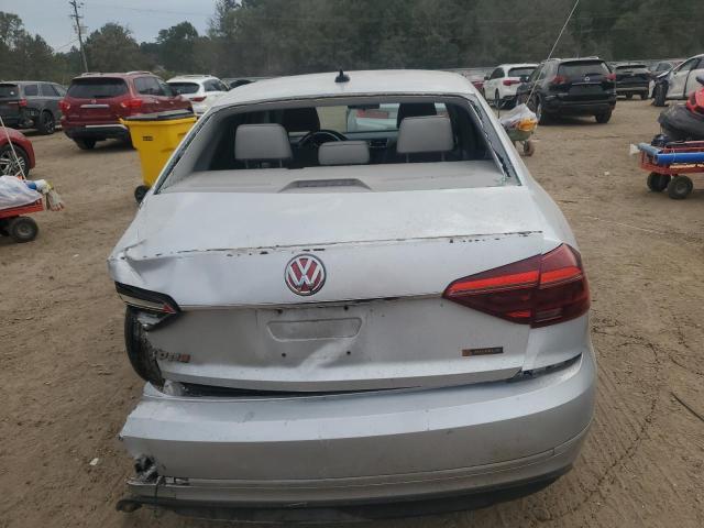 1VWDT7A39HC029529 - 2017 VOLKSWAGEN PASSAT R-LINE Silber Foto 6