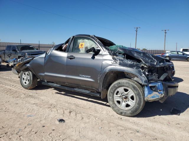 5TFRM5F16FX086794 - 2015 TOYOTA TUNDRA DOUBLE CAB SR/SR5 GRAY photo 4