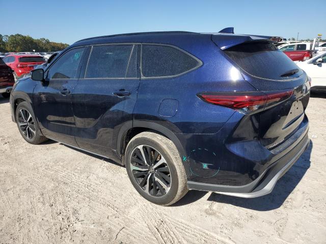 5TDLZRAHXMS042898 - 2021 TOYOTA HIGHLANDER XSE BLUE photo 2