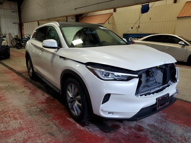 3PCAJ5BB2MF109208 - 2021 INFINITI QX50 LUXE WHITE photo 4