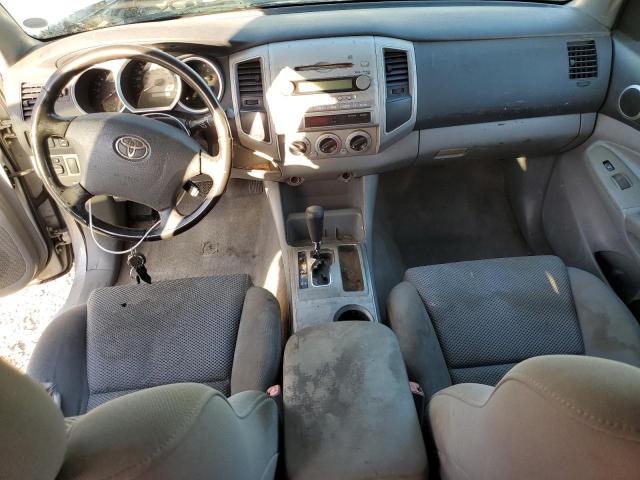 3TMJU62NX6M015132 - 2006 TOYOTA TACOMA DOUBLE CAB PRERUNNER SILVER photo 8