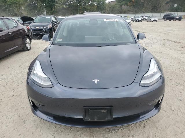 5YJ3E1EB0JF116798 - 2018 TESLA MODEL 3 GRAY photo 5