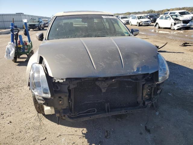 1N4BA41E74C906826 - 2004 NISSAN MAXIMA SE TAN photo 5