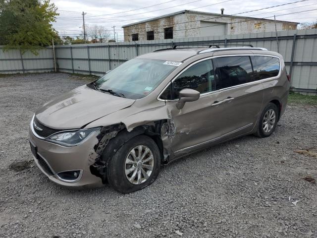 2C4RC1BGXJR153930 - 2018 CHRYSLER PACIFICA TOURING L GOLD photo 1