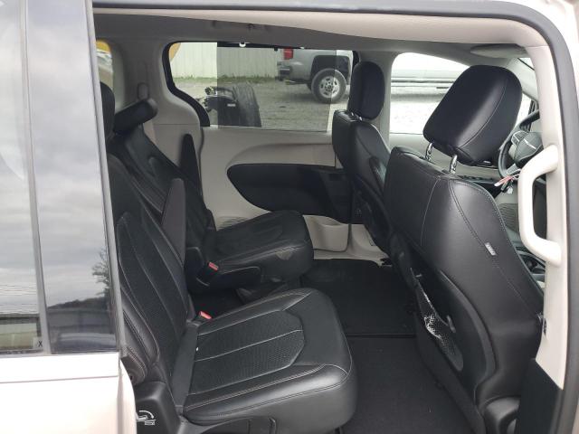 2C4RC1BGXJR153930 - 2018 CHRYSLER PACIFICA TOURING L GOLD photo 11