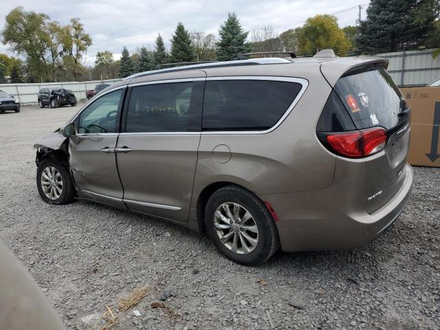 2C4RC1BGXJR153930 - 2018 CHRYSLER PACIFICA TOURING L GOLD photo 2