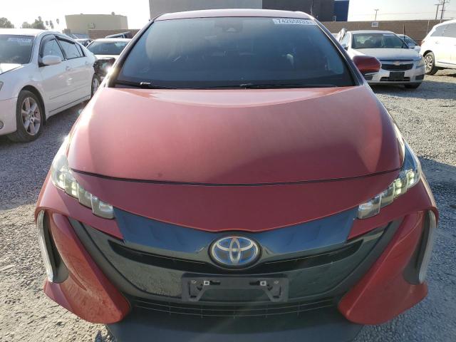 JTDKAMFP2M3182869 - 2021 TOYOTA PRIUS PRIM LE RED photo 5