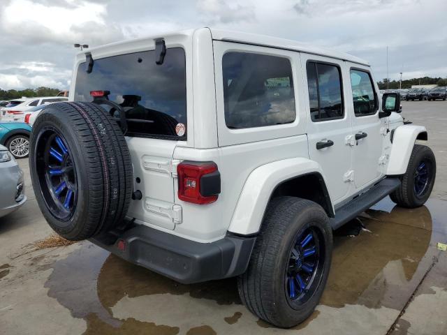 1C4JJXP69MW676602 - 2021 JEEP WRANGLER U SAHARA 4XE WHITE photo 3