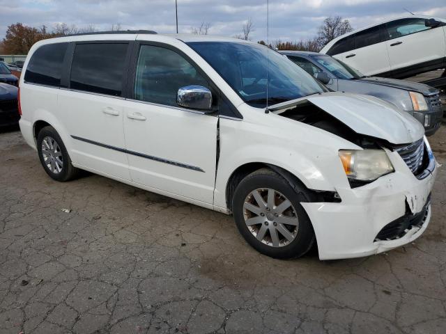 2A4RR8DG9BR705000 - 2011 CHRYSLER TOWN & COU TOURING L WHITE photo 4