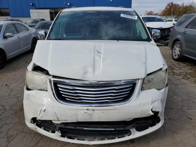 2A4RR8DG9BR705000 - 2011 CHRYSLER TOWN & COU TOURING L WHITE photo 5