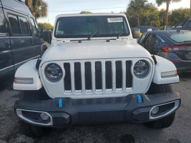 1C4JJXP64NW184514 - 2022 JEEP WRANGLER U SAHARA 4XE WHITE photo 5