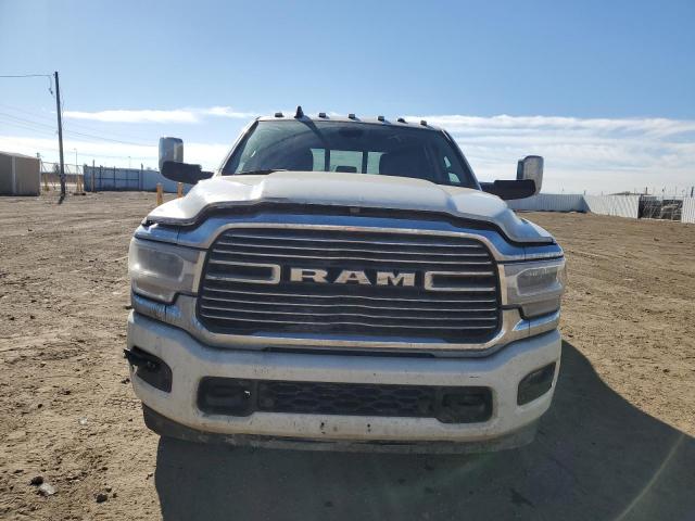 3C63RRJL1NG153321 - 2022 RAM 3500 LARAMIE WHITE photo 5