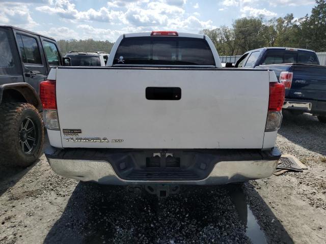 5TFRM5F11AX006567 - 2010 TOYOTA TUNDRA DOUBLE CAB SR5 WHITE photo 6