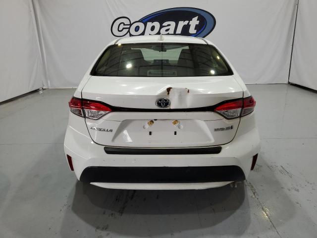 JTDEBRBE5LJ011796 - 2020 TOYOTA COROLLA LE WHITE photo 6