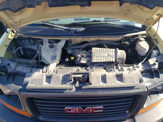 1GD675CB8D1164401 - 2013 GMC SAVANA CUTAWAY G4500 YELLOW photo 11