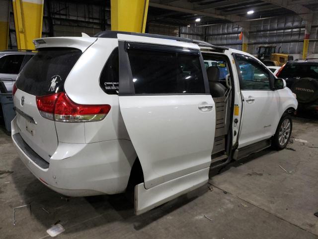 5TDYK3DC4BS120466 - 2011 TOYOTA SIENNA XLE WHITE photo 3