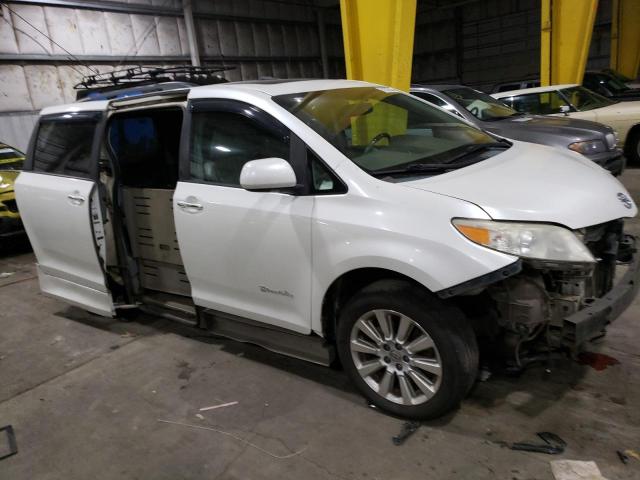 5TDYK3DC4BS120466 - 2011 TOYOTA SIENNA XLE WHITE photo 4