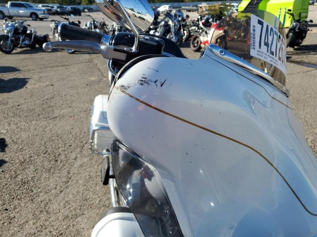 1HD1FC4187Y709065 - 2007 HARLEY-DAVIDSON FLHTCUI 白色 照片 9