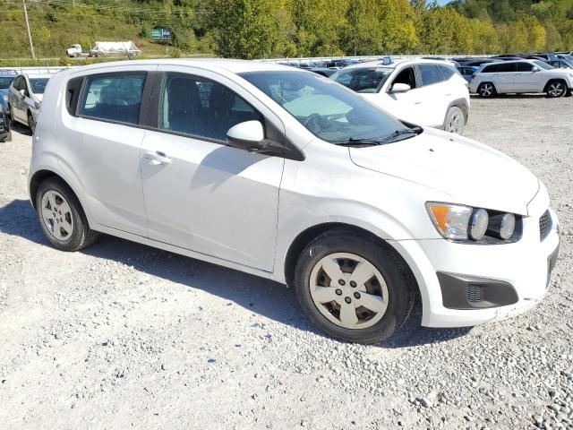 1G1JA6SH2E4134766 - 2014 CHEVROLET SONIC LS 白色 照片 4