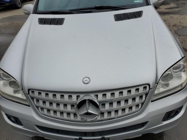 4JGBB86E48A401251 - 2008 MERCEDES-BENZ ML 350 SILVER photo 12