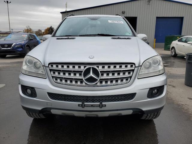 4JGBB86E48A401251 - 2008 MERCEDES-BENZ ML 350 SILVER photo 5