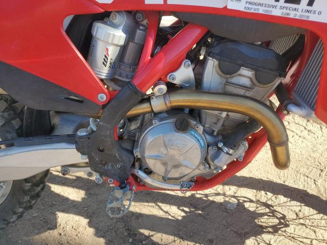 VBKGAK438NM175347 - 2022 KTM MOTORCYCLE RED photo 7