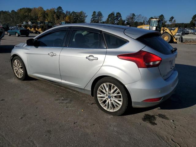 1FADP3N28JL219836 - 2018 FORD FOCUS TITANIUM SILVER photo 2