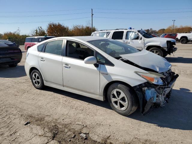 JTDKN3DU8C1585255 - 2012 TOYOTA PRIUS WHITE photo 4