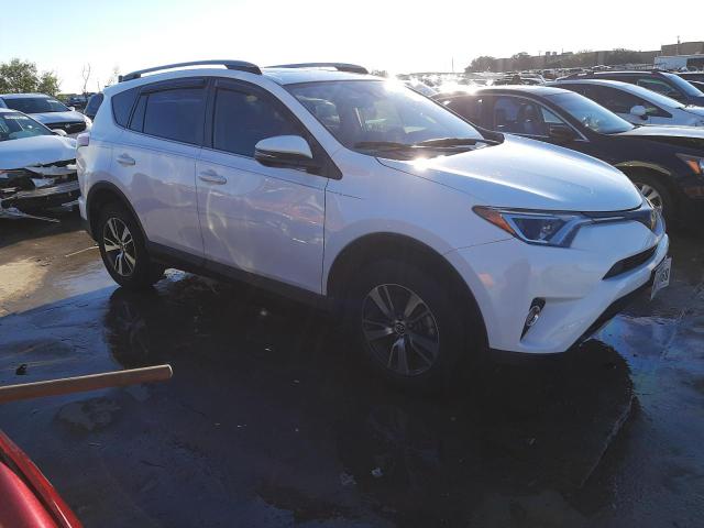 JTMWFREV4JJ733469 - 2018 TOYOTA RAV4 ADVENTURE WHITE photo 4