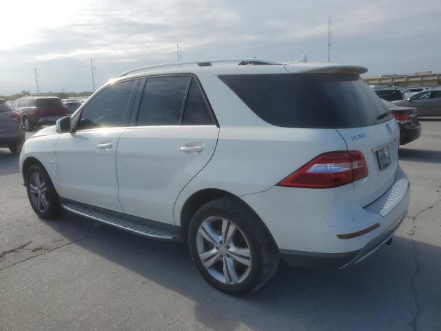 4JGDA5HB8CA036322 - 2012 MERCEDES-BENZ ML 350 4MATIC WHITE photo 2