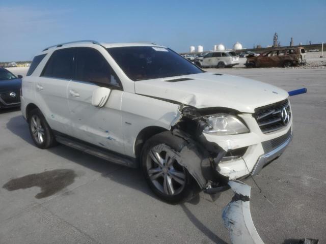 4JGDA5HB8CA036322 - 2012 MERCEDES-BENZ ML 350 4MATIC WHITE photo 4