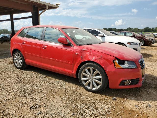 WAUBJBFM5BA047790 - 2011 AUDI A3 PREMIUM RED photo 4