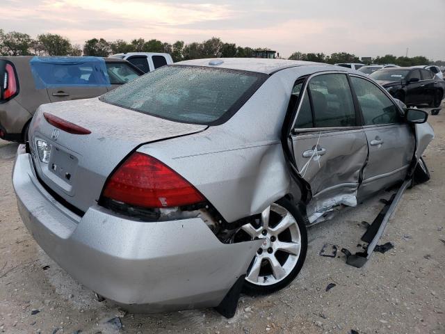 1HGCM66597A031809 - 2007 HONDA ACCORD EX SILVER photo 3