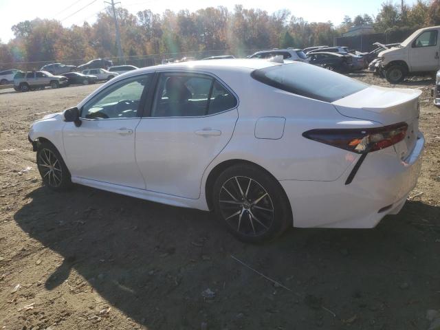 4T1G11AKXPU832039 - 2023 TOYOTA CAMRY SE NIGHT SHADE WHITE photo 2