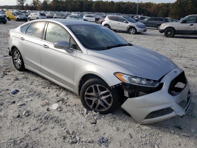 3FA6P0H73GR227271 - 2016 FORD FUSION SE SILVER photo 4