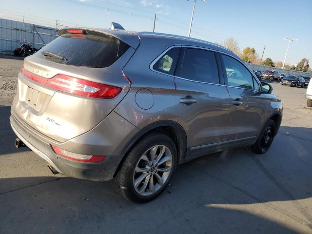 5LMCJ2D95JUL18875 - 2018 LINCOLN MKC SELECT 金色 照片 3