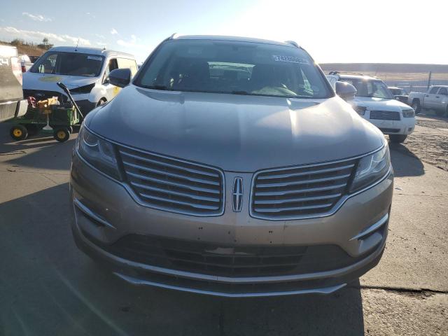 5LMCJ2D95JUL18875 - 2018 LINCOLN MKC SELECT 金色 照片 5