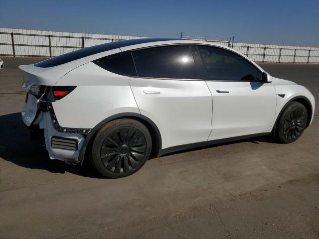 7SAYGAEE1PF780517 - 2023 TESLA MODEL Y WHITE photo 3