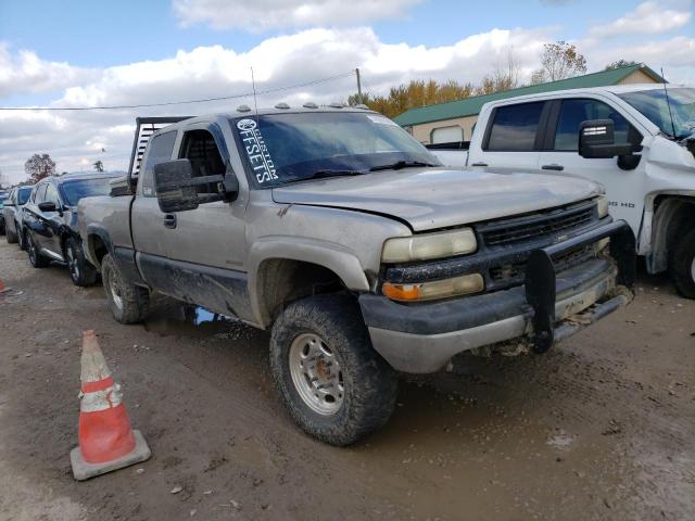 1GCGK29U5YZ118868 - 2000 CHEVROLET SILVERADO K2500 SILVER photo 4