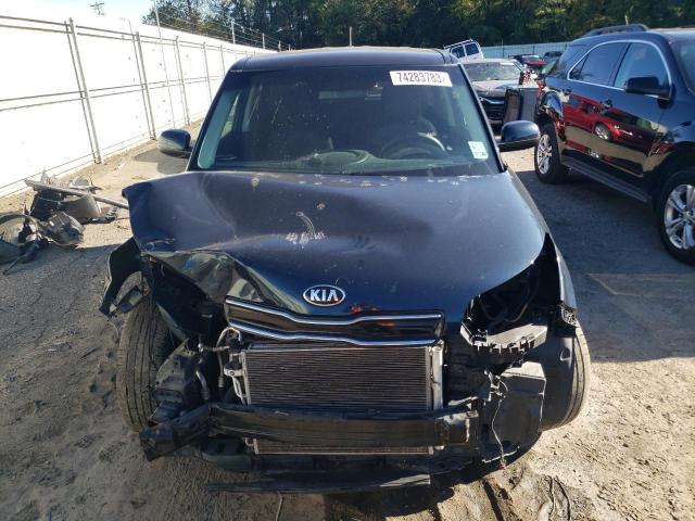 KNDJP3A59K7699313 - 2019 KIA SOUL + BLUE photo 5