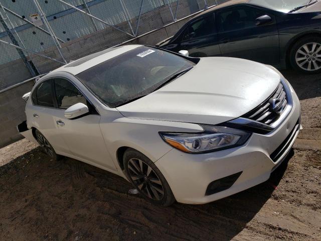 1N4AL3AP1GC243646 - 2016 NISSAN ALTIMA 2.5 WHITE photo 4