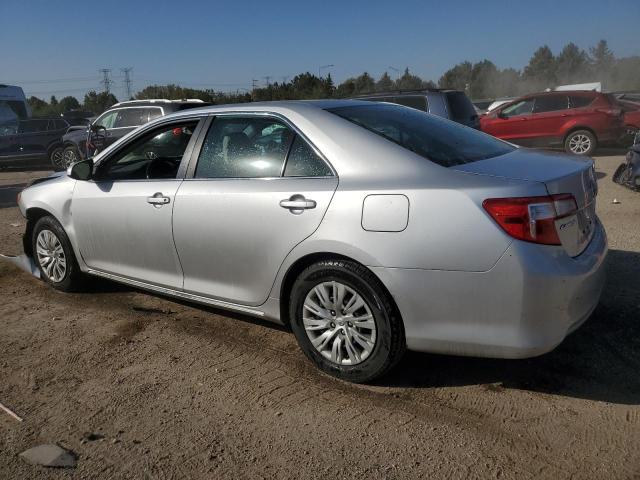 4T1BF1FK1CU127502 - 2012 TOYOTA CAMRY BASE SILVER photo 2