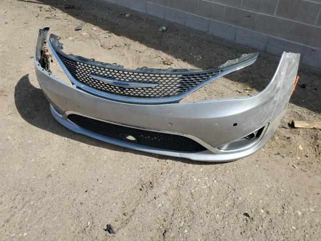 2C4RC1BG6JR237128 - 2018 CHRYSLER PACIFICA TOURING L SILVER photo 13